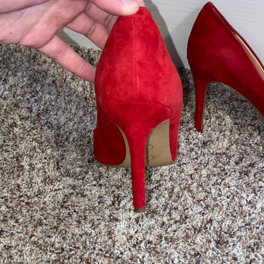 Red heels - Picture 2 of 3